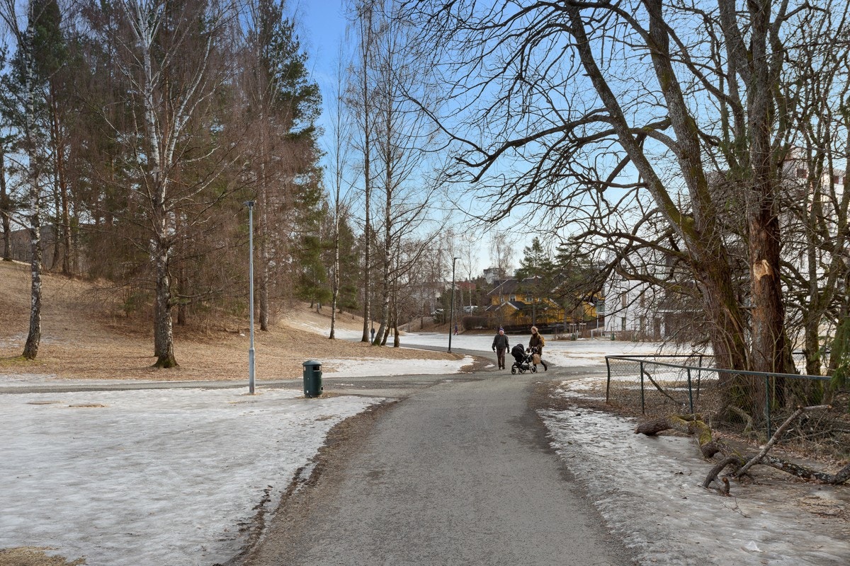 Flotte friarealer rett utenfor inngangsdøren lokker til tur og rekreasjon på helårsbasis. Galleribilde