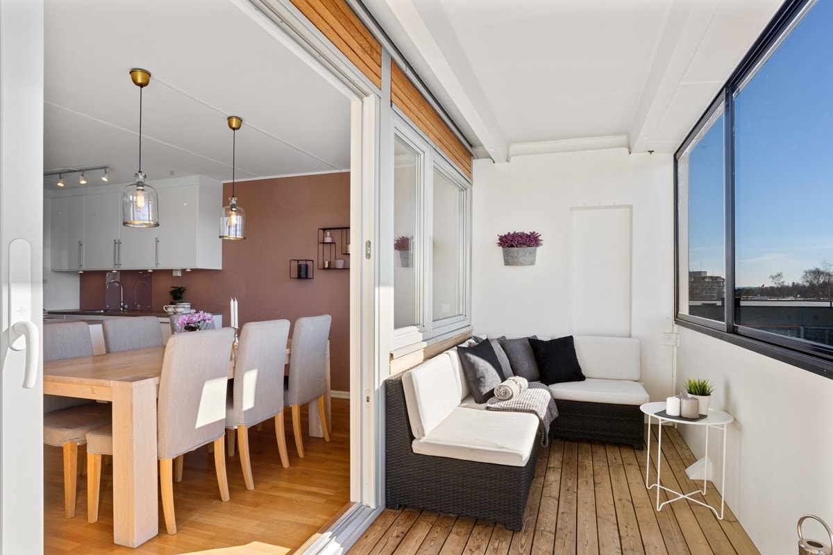 På balkongen kan sommeren forlenges til langt utpå høsten. Galleribilde