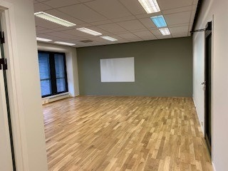 Møterom eller åpent kontorlandskap. Galleribilde