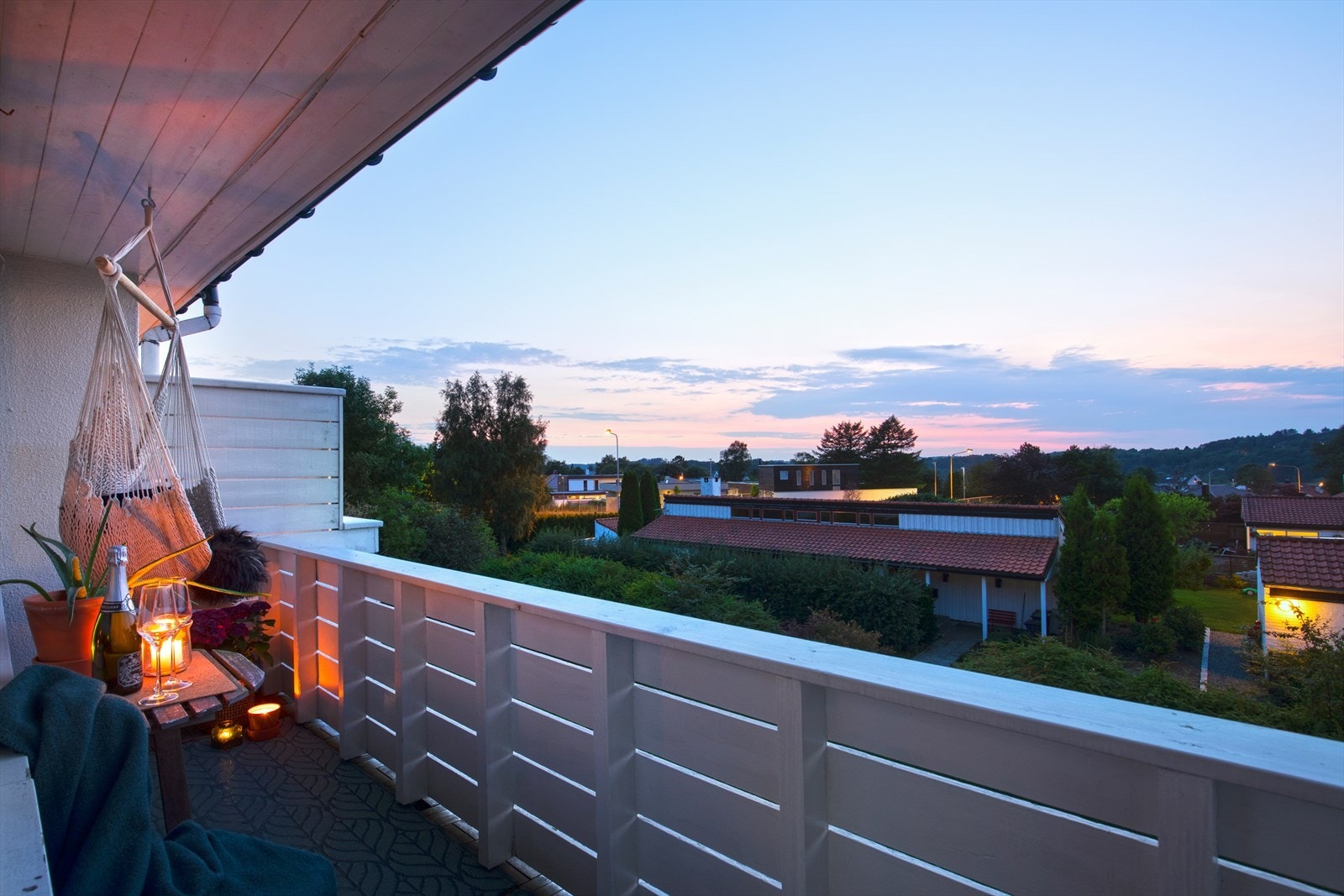 Balkong med utgang fra stue Galleribilde