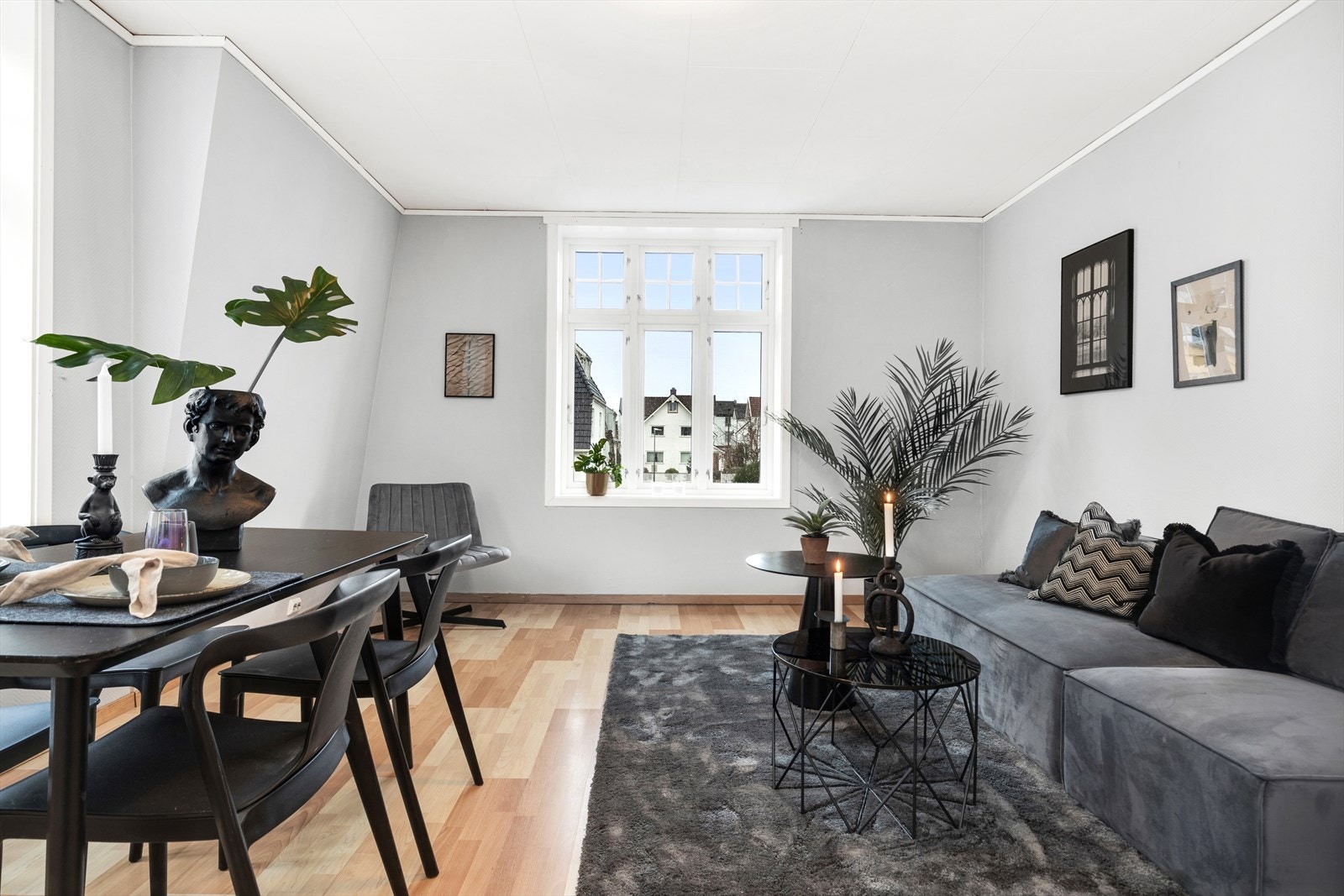 Notar v/Lillian Tunge har gleden av å presentere en innbydende leilighet i Sandsgata 13! Galleribilde