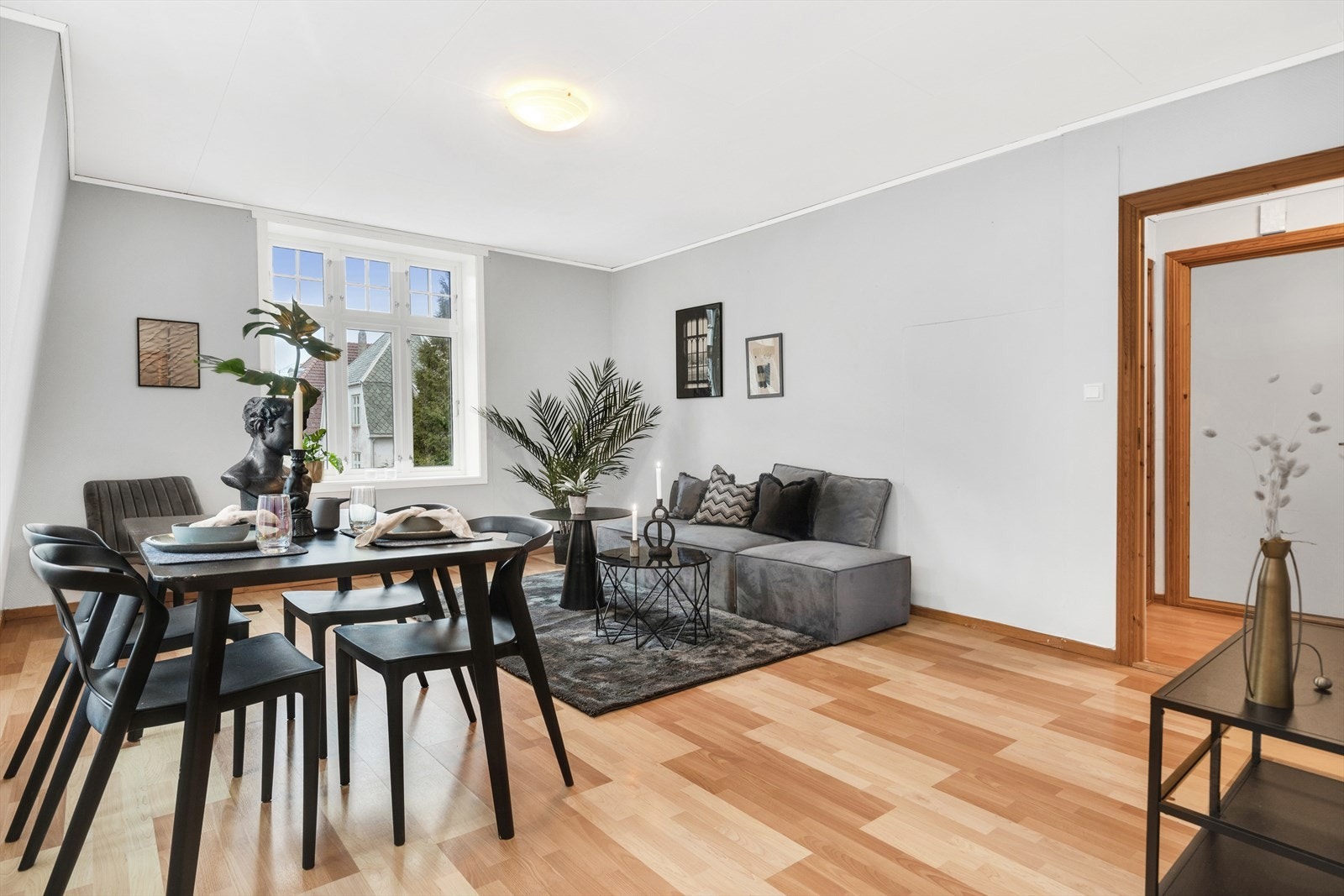 Lys og trivelig stue Galleribilde