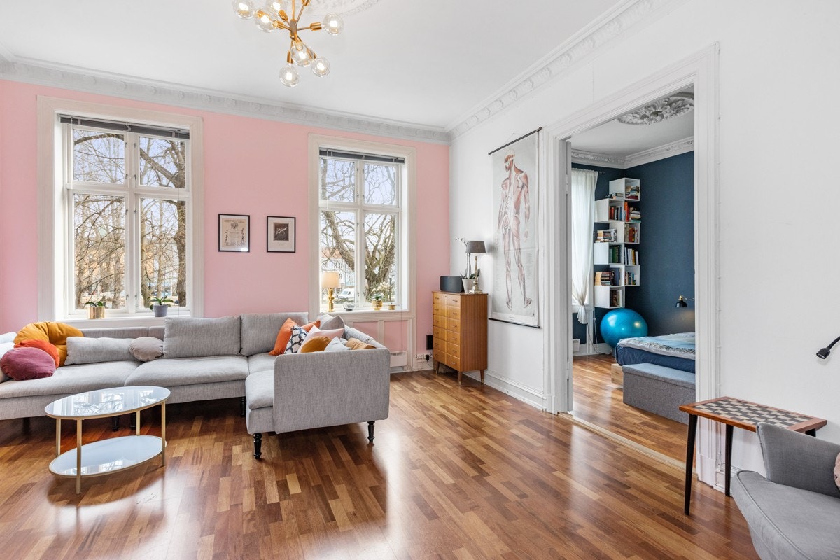 En innbydende, stor og romslig leilighet med herlig utsikt. Galleribilde