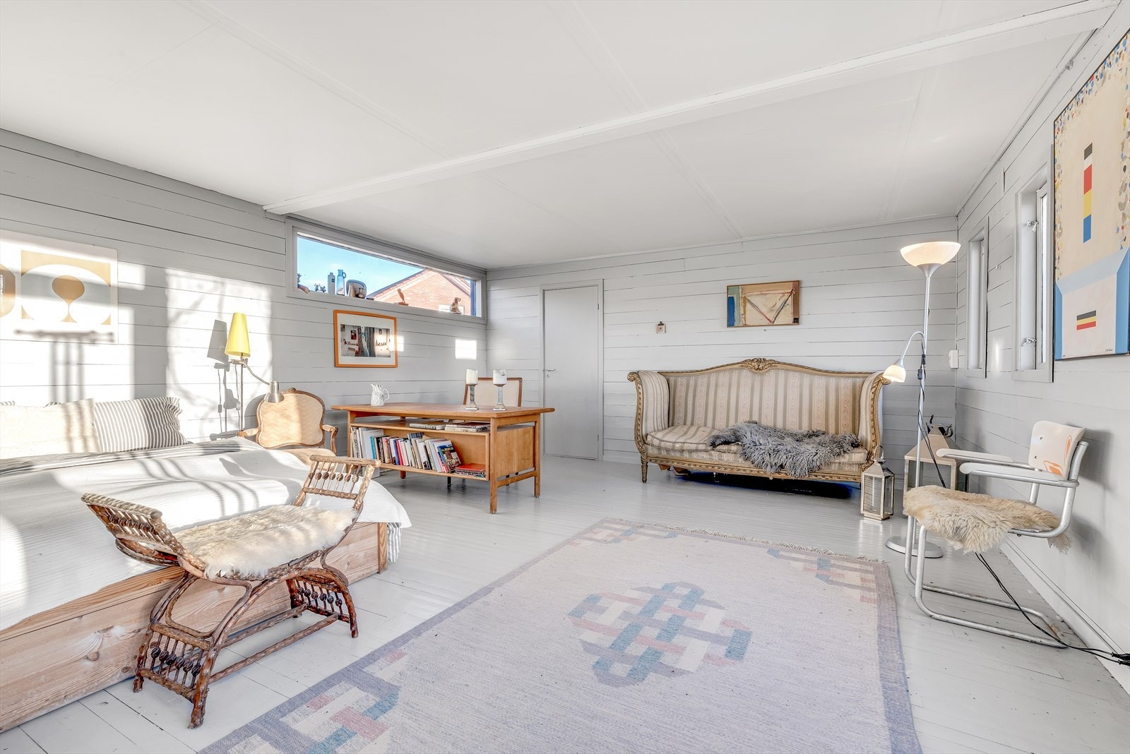 Boligen har totalt 4 soverom. Dette av generøs størrelse og har flere bruksområder. Galleribilde