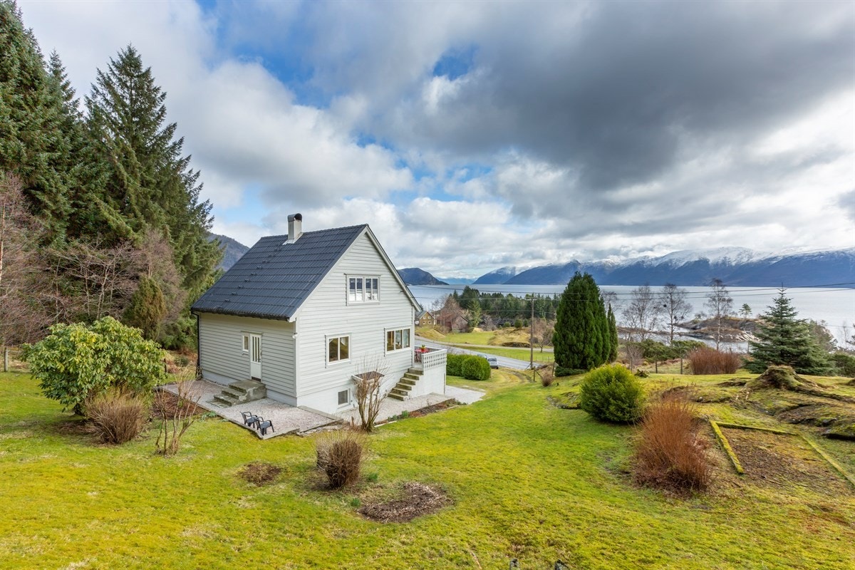 Lavikvegen 696 Galleribilde