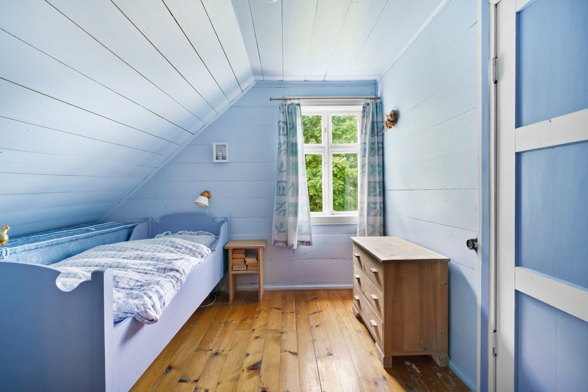 Boligens 2.etg. er innredet med fire soverom og bad Galleribilde