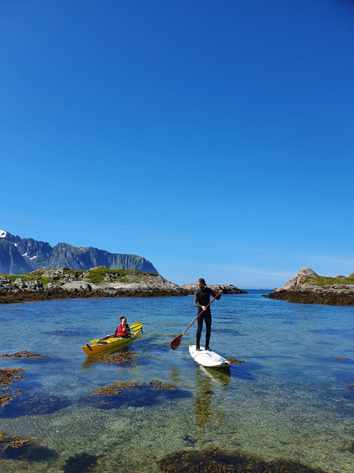 Den vakre og historiske skjærgården Borgvær ligger i padleavstand fra huset. Galleribilde