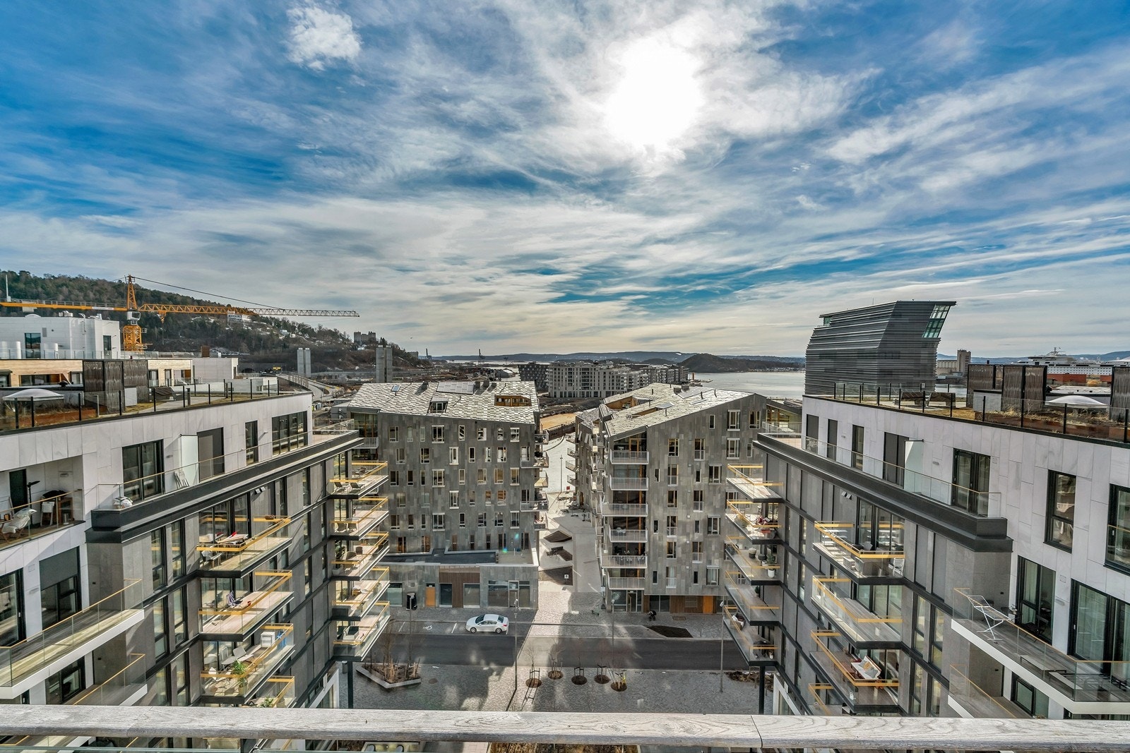 Takterrassen har en fantastisk 360-graders utsikt mot Barcode, byen og fjorden Galleribilde