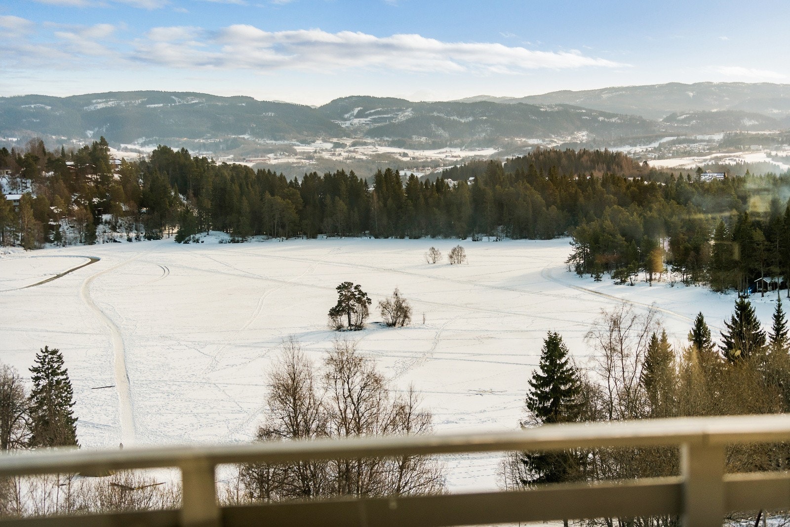 Utsikt fra terrasse. Galleribilde