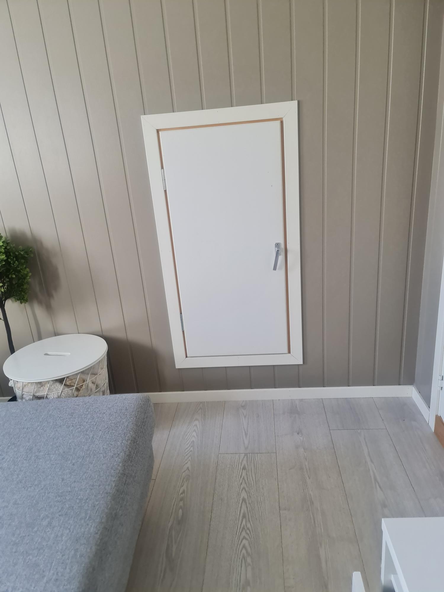 Liten bod til oppbevaring Galleribilde