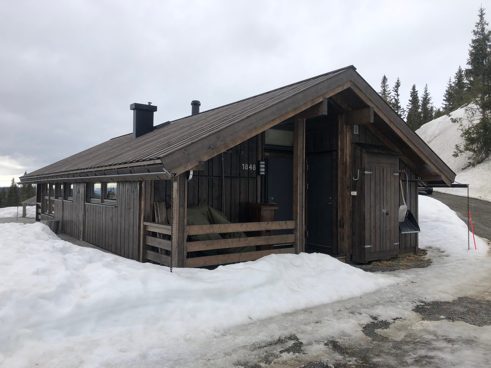Hytta sett fra sør Galleribilde