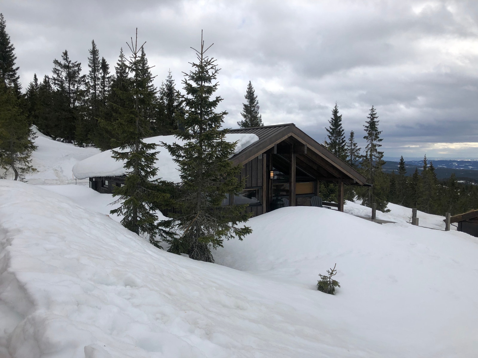 Hytta sett fra nord Galleribilde