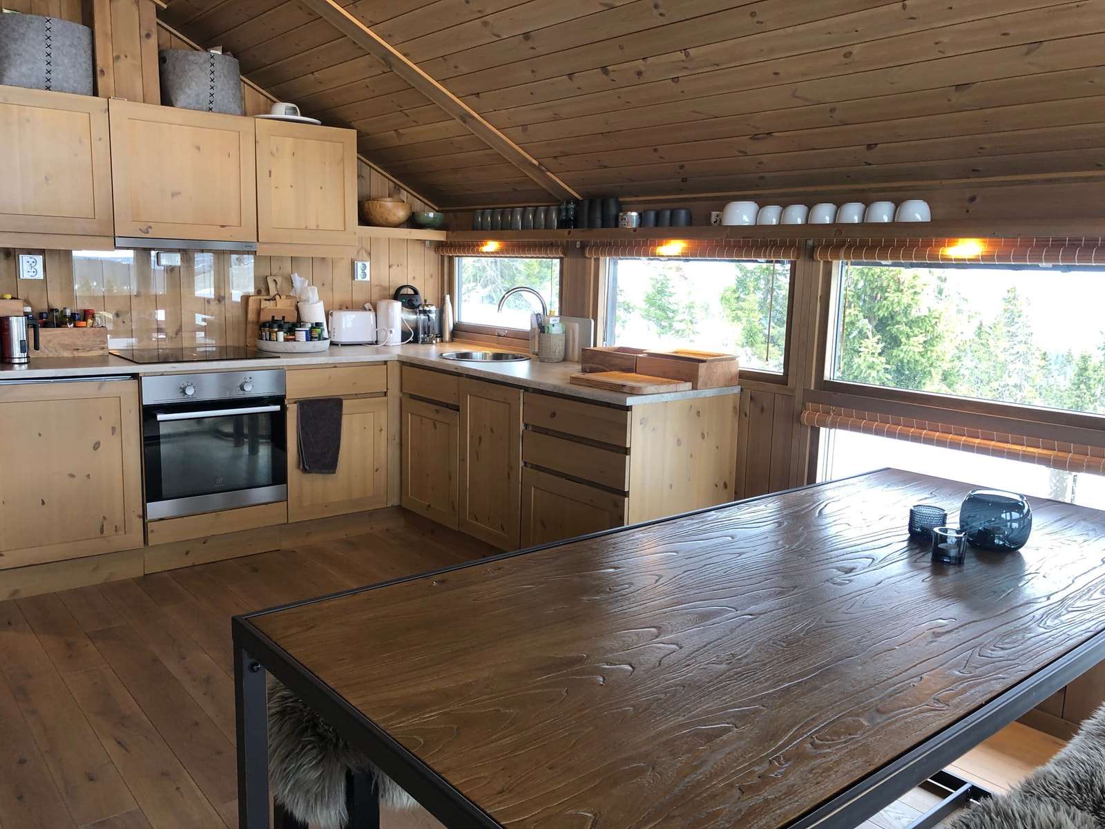 Plassbygd kjøkken med alle fasiliteter Galleribilde