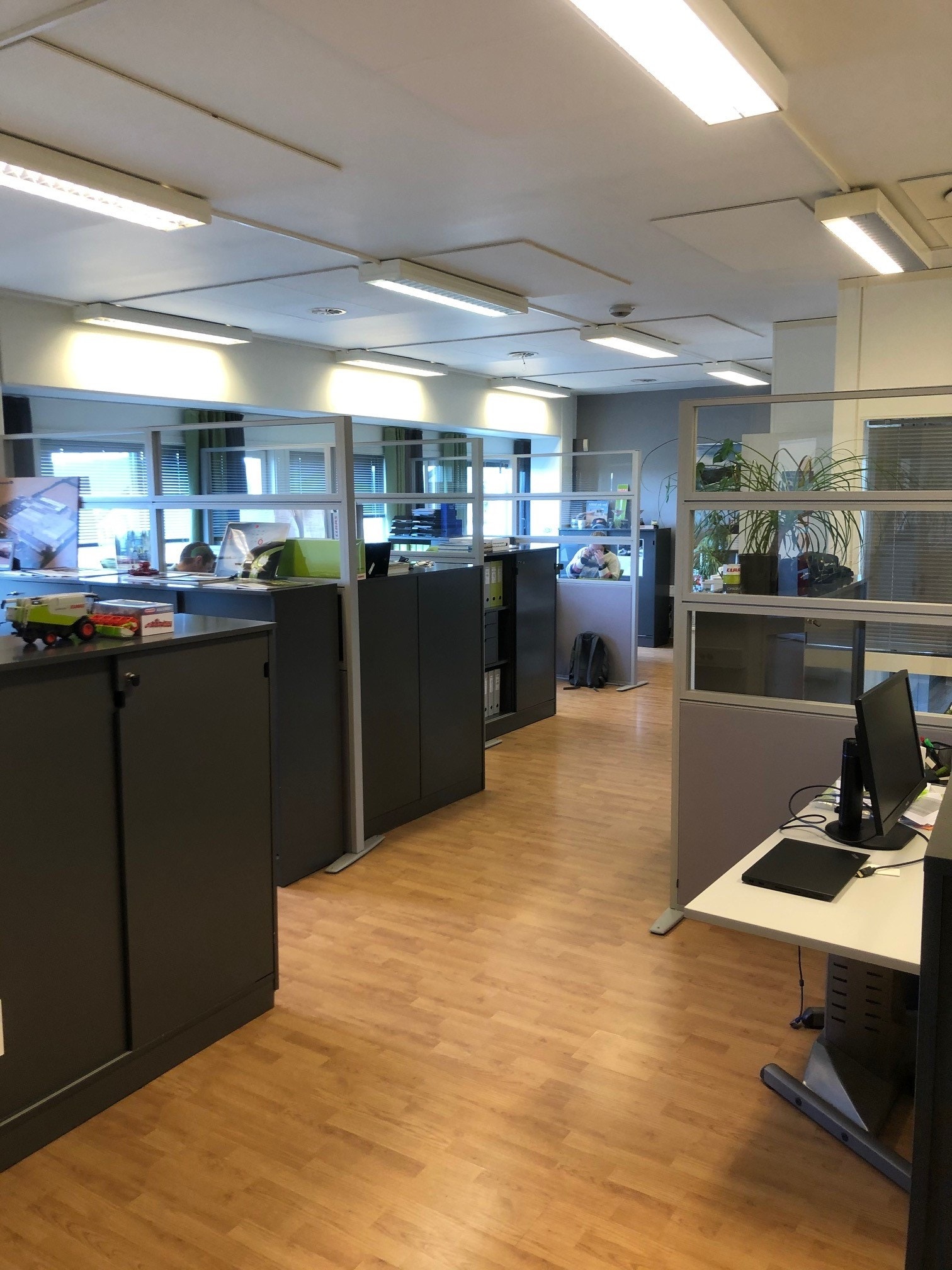 ÅPENT KONTOR LANDSKAP 1 Galleribilde