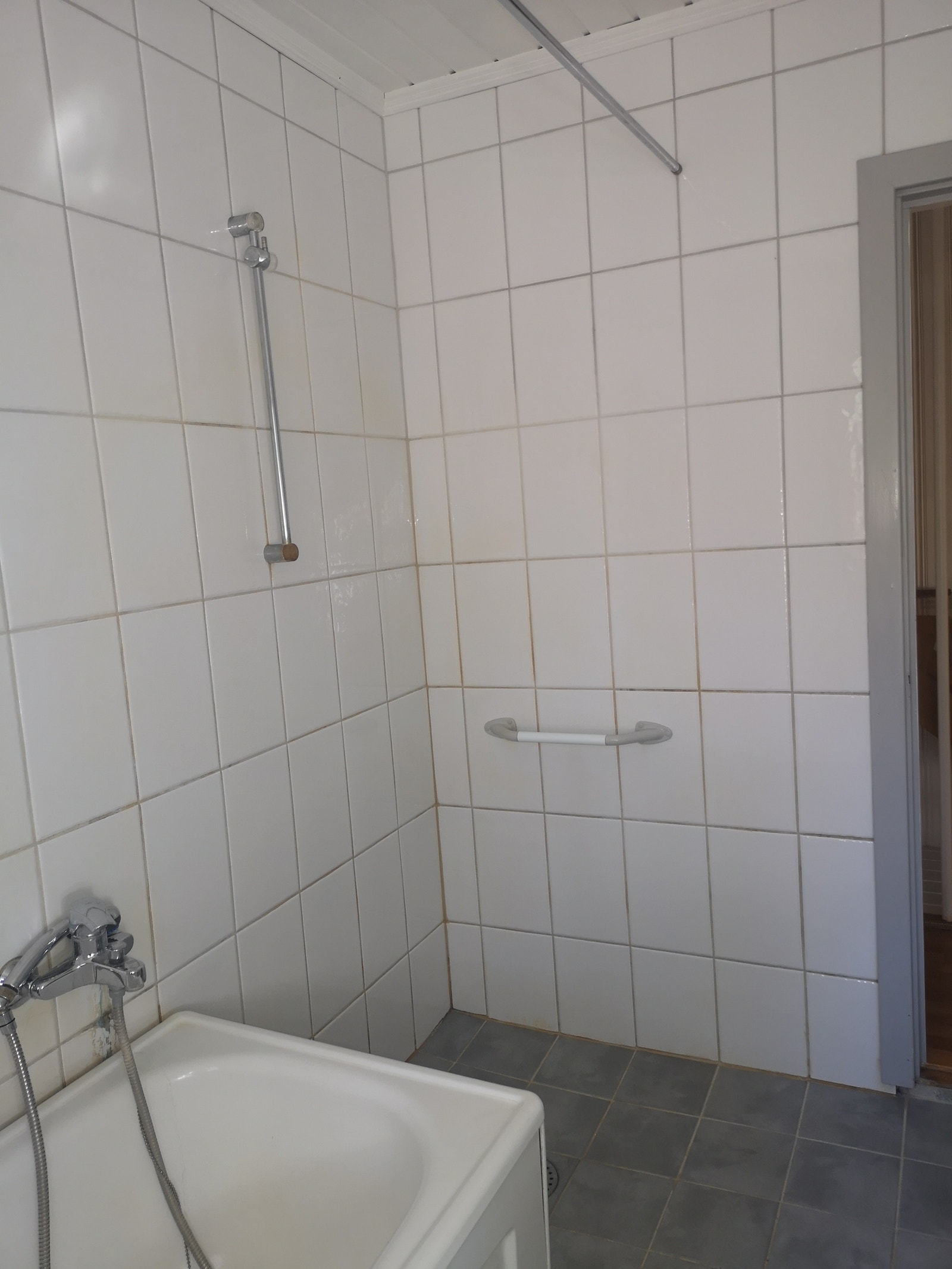 Bad m/ dusj Galleribilde