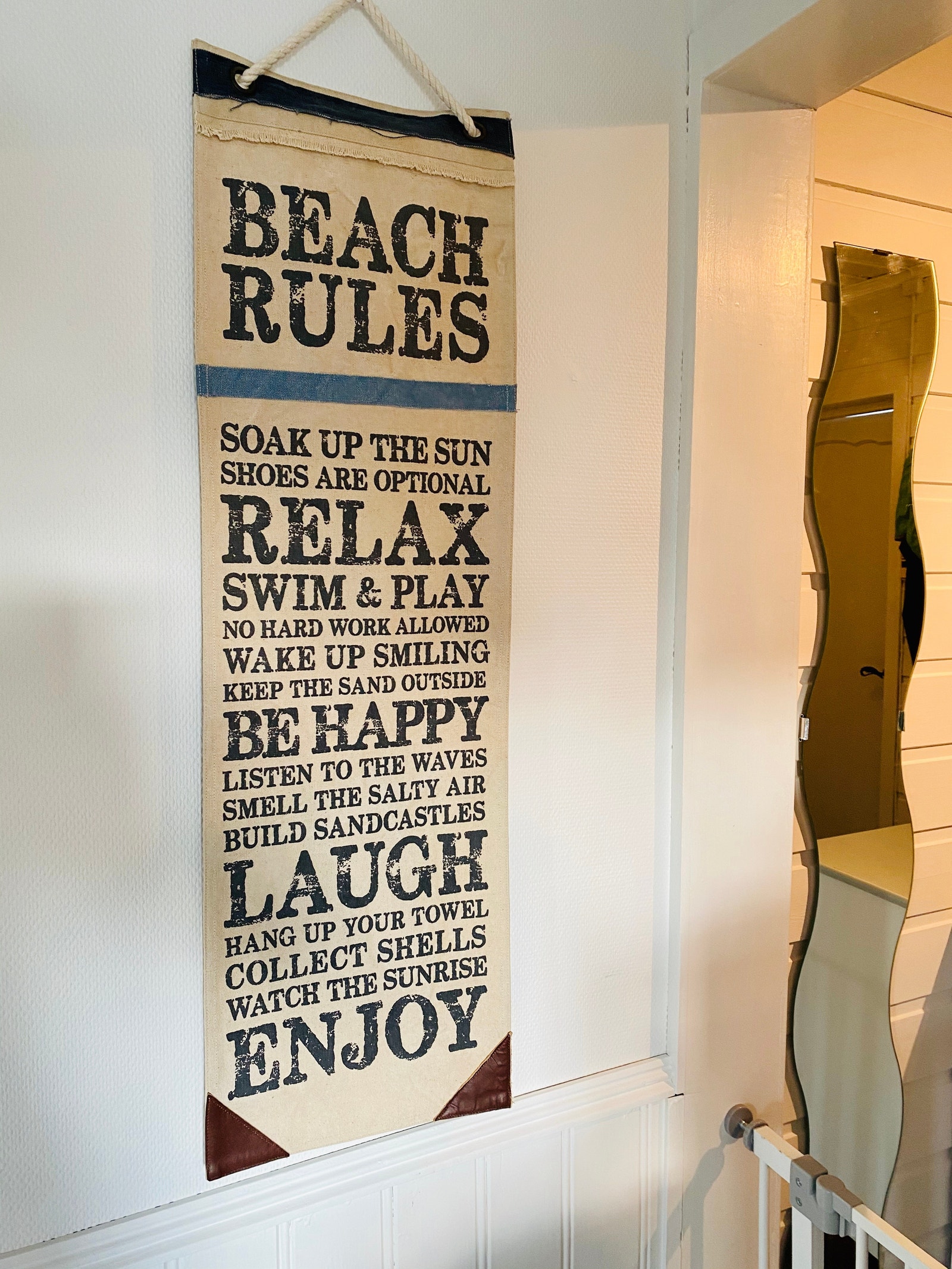 Beach rules Galleribilde