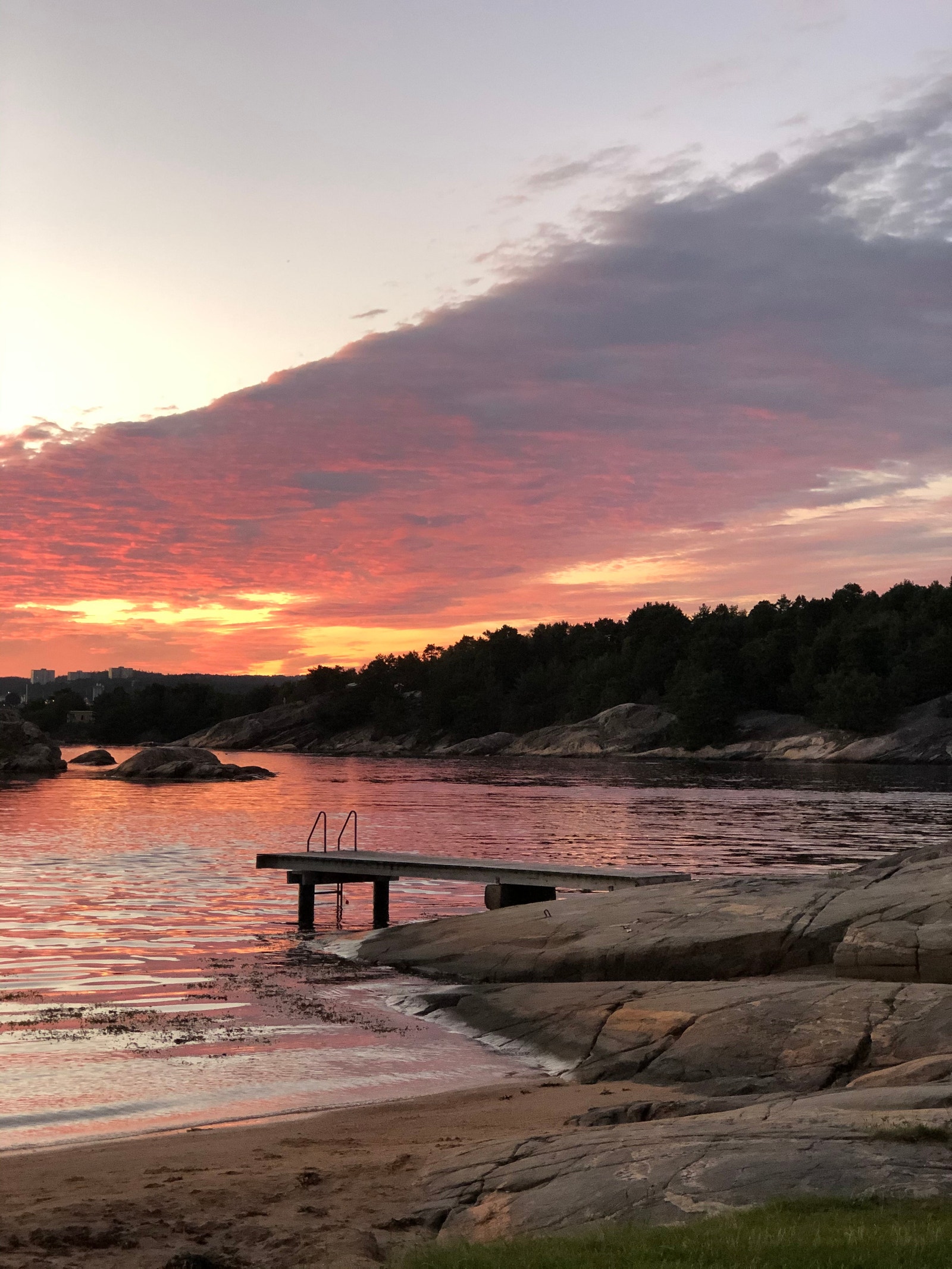 Løvika Strand i nærhet (to minuter gåavstand) Galleribilde