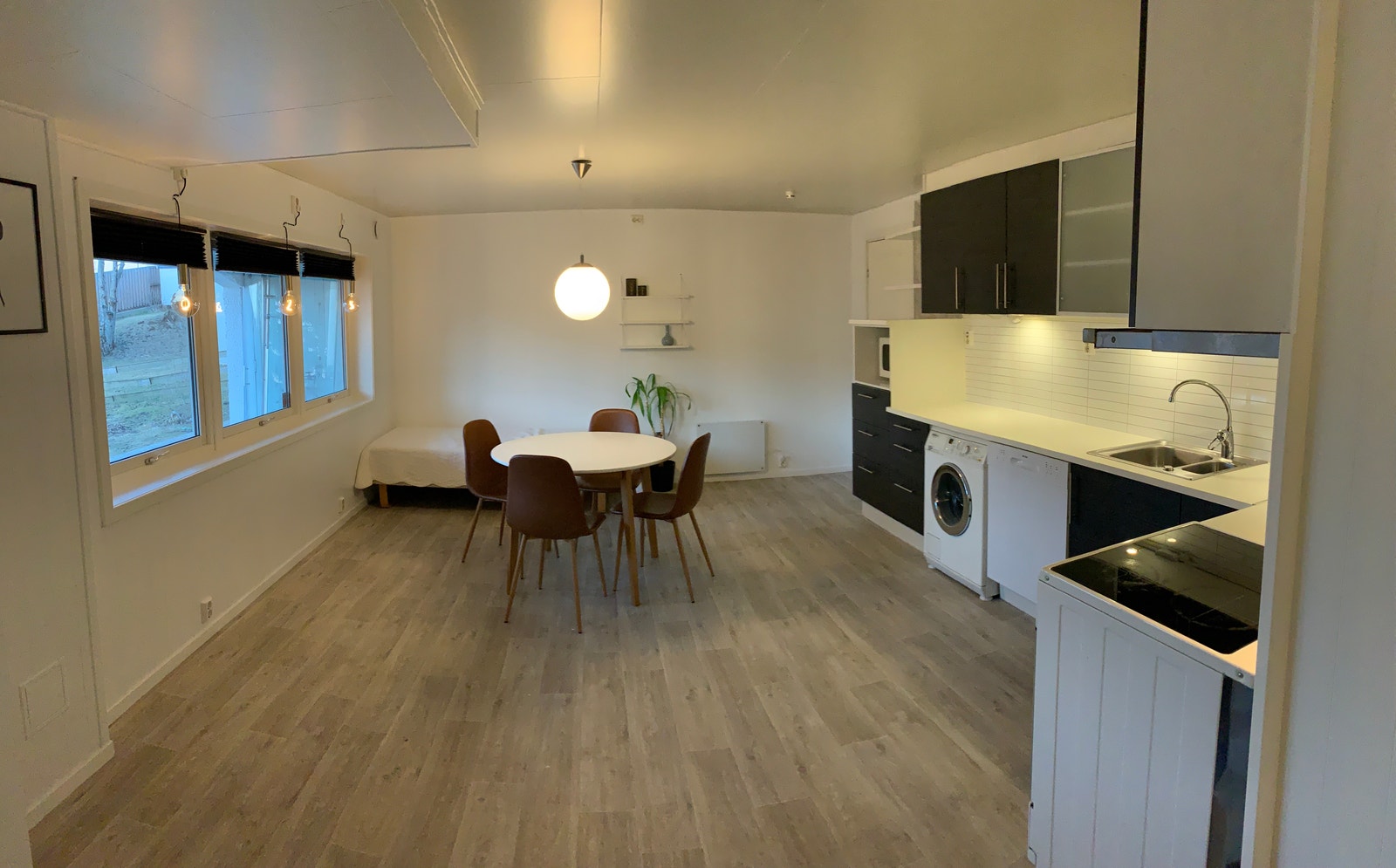 Privat Romslig og fin 3-roms sokkelleilighet på Alstad Toppen 19, Bodø 80 m² 13 500 kr Leilighet ∙ 2 soverom Legg til som favoritt
