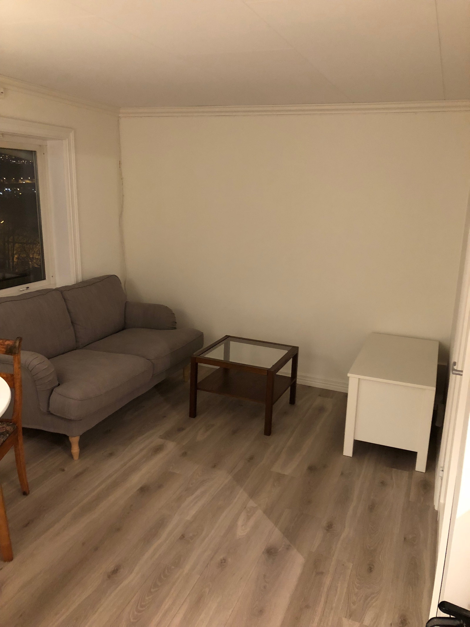 Stuedel (møbler følger ikke med) Galleribilde