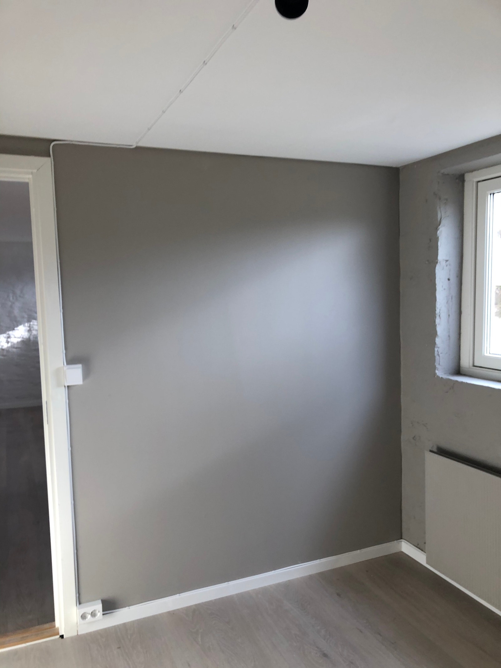 Soverom med stort vindu Galleribilde