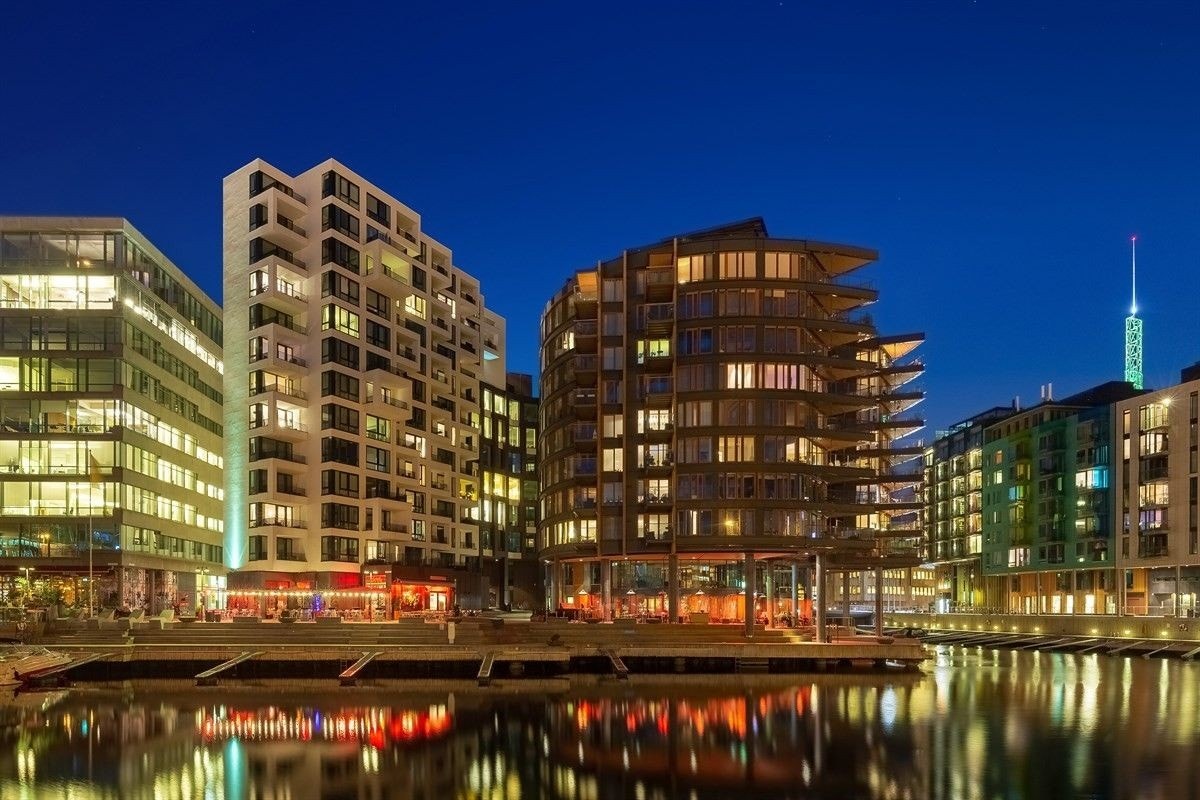 Kveldsstemningi nabolaget Galleribilde