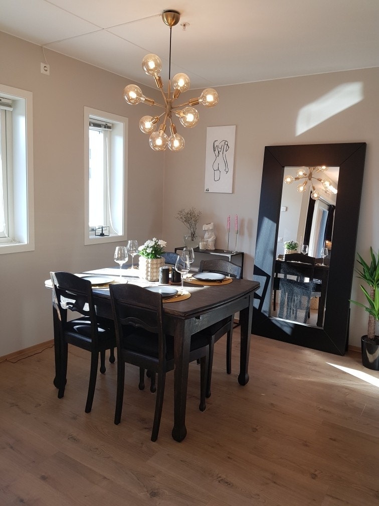 En leilighet med plass til middagsgjester! Galleribilde