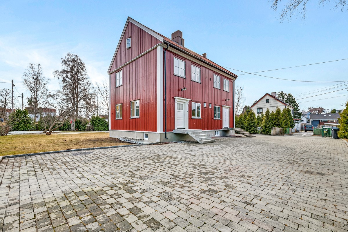 PrivatMegleren Infinita ved daglig leder Bent W. Johansen har gleden av å presentere Damfaret 24! Galleribilde