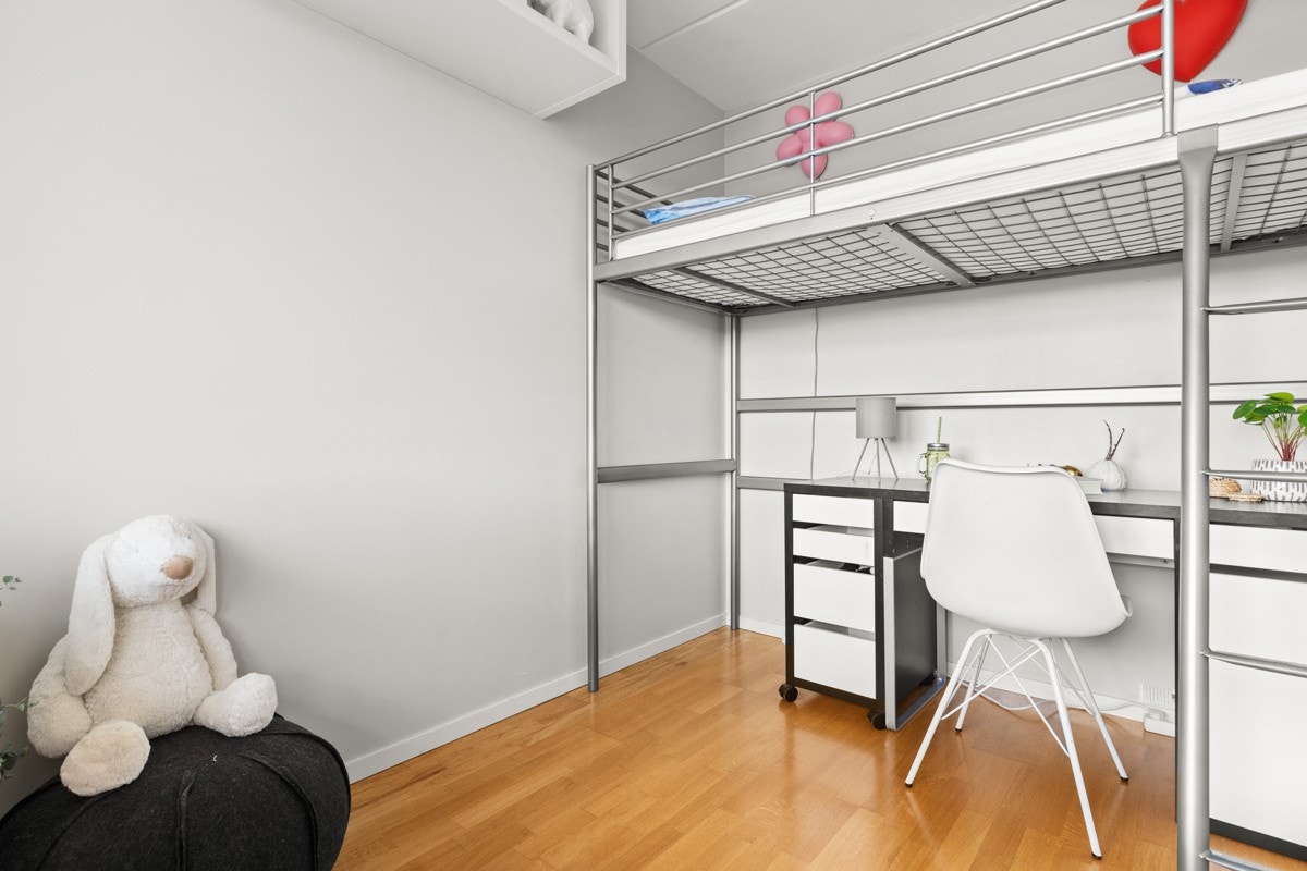 Soverom 3 passer perfekt som barnerom, gjesterom eller kontor. Galleribilde