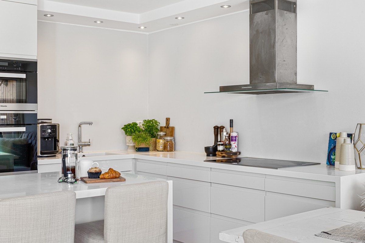 Fritthengende ventilator med kullfilter fra Miele. Galleribilde