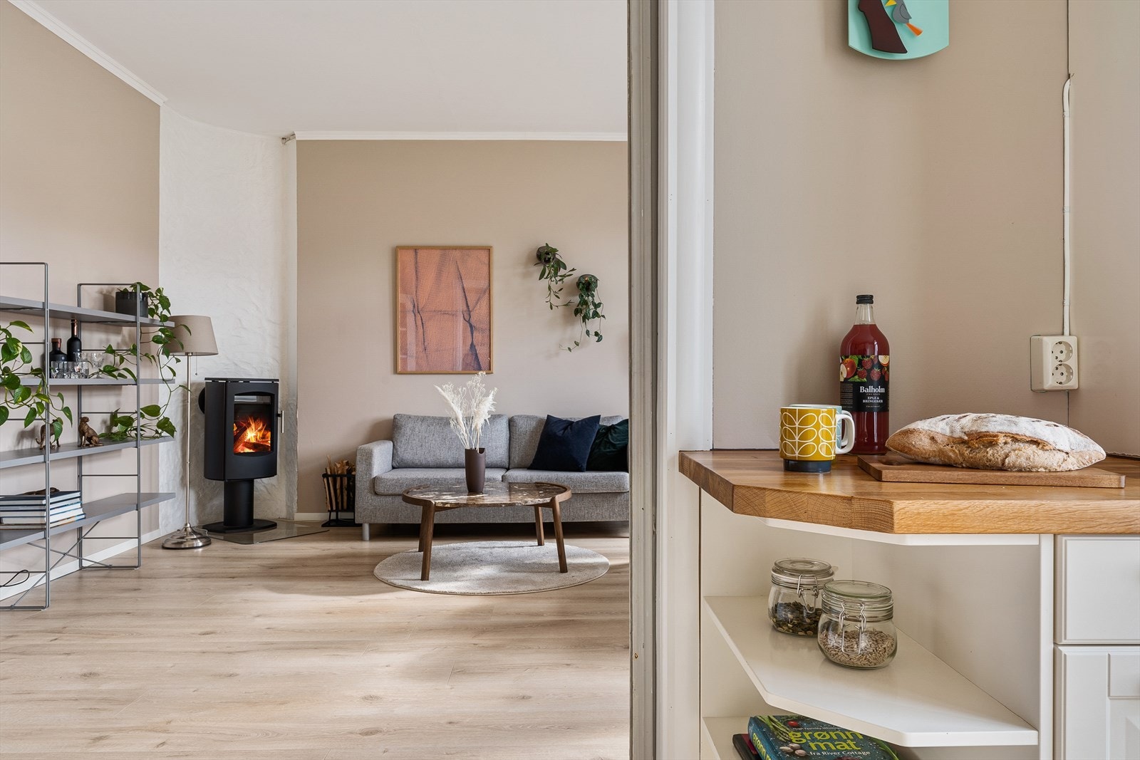 Sosialt inn til stuen Galleribilde
