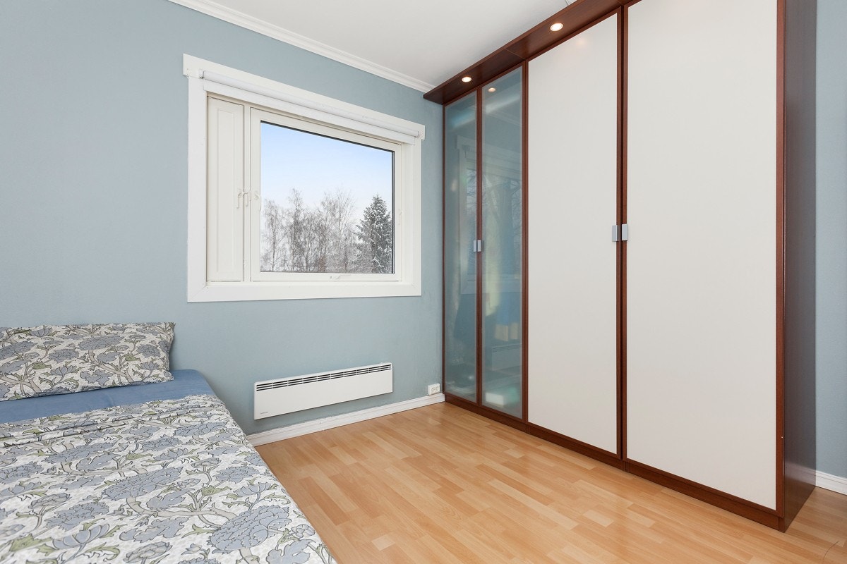 Soverom 2 og 3 egner seg godt som barne-/gjesterom eller kontor. Galleribilde