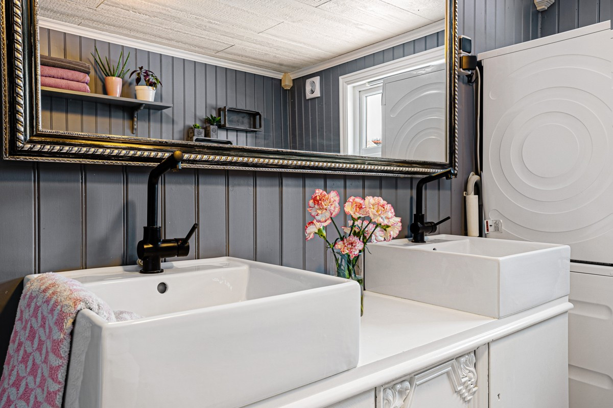 Meget praktisk og estetisk flott dobbel servant.