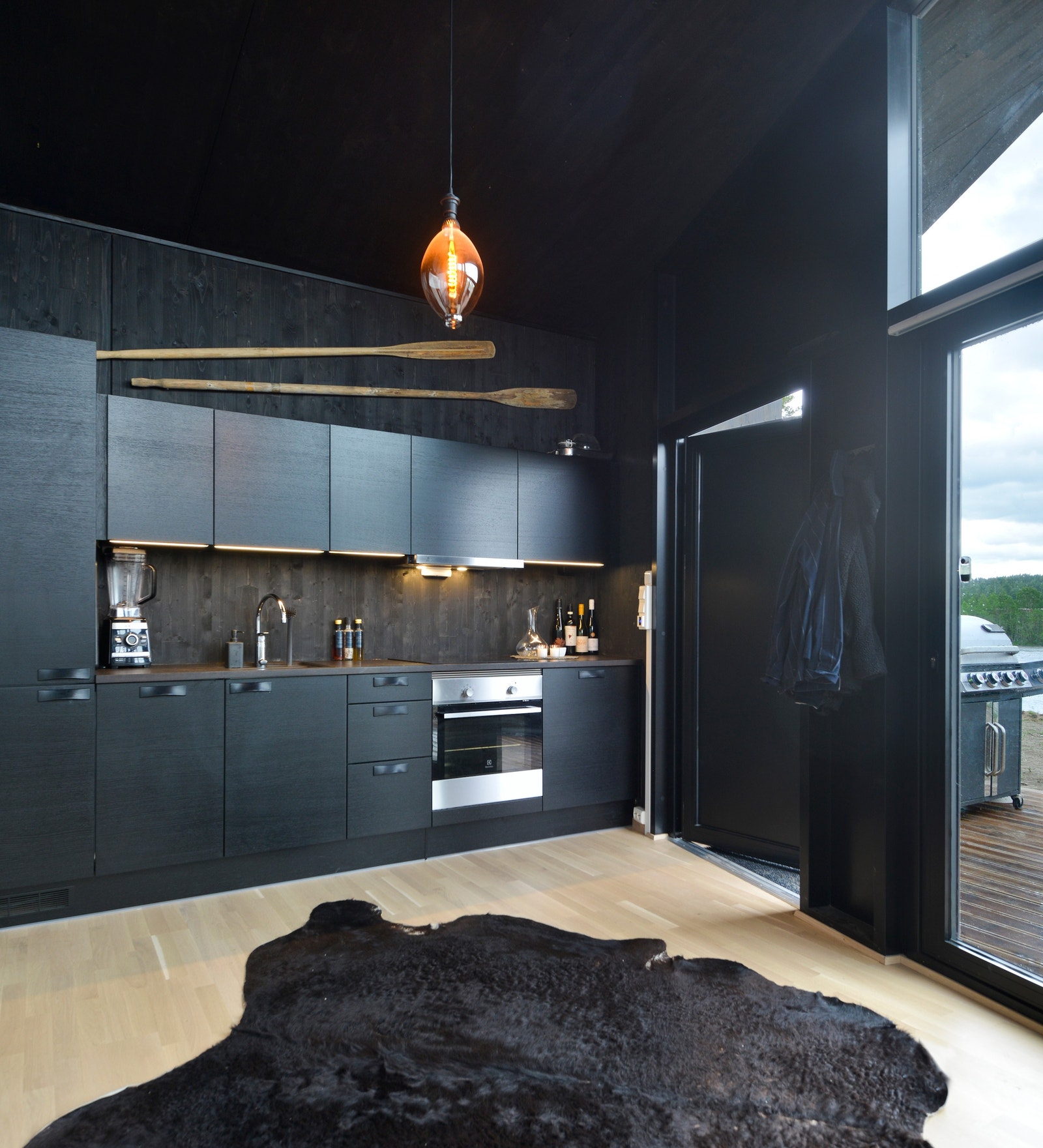 Eksempel på fargevalg og kjøkkenløsning Galleribilde