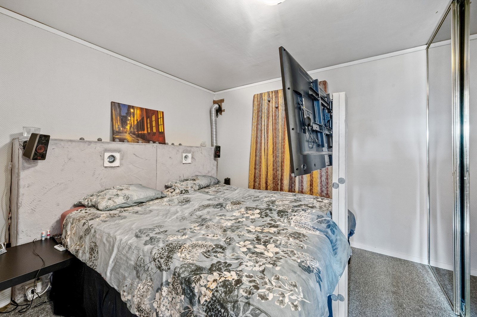 Sovealkove hybel. Galleribilde