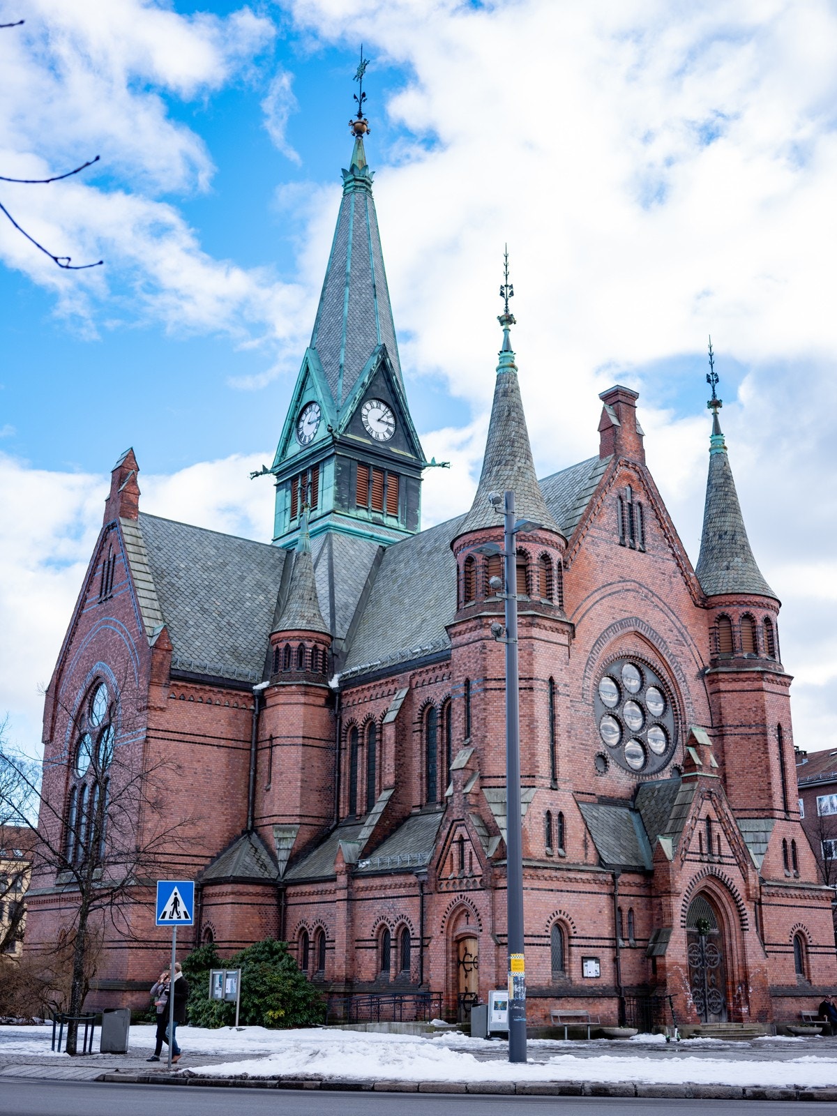 Sagene Kirke rett ved Kaffebrenneriet. Galleribilde