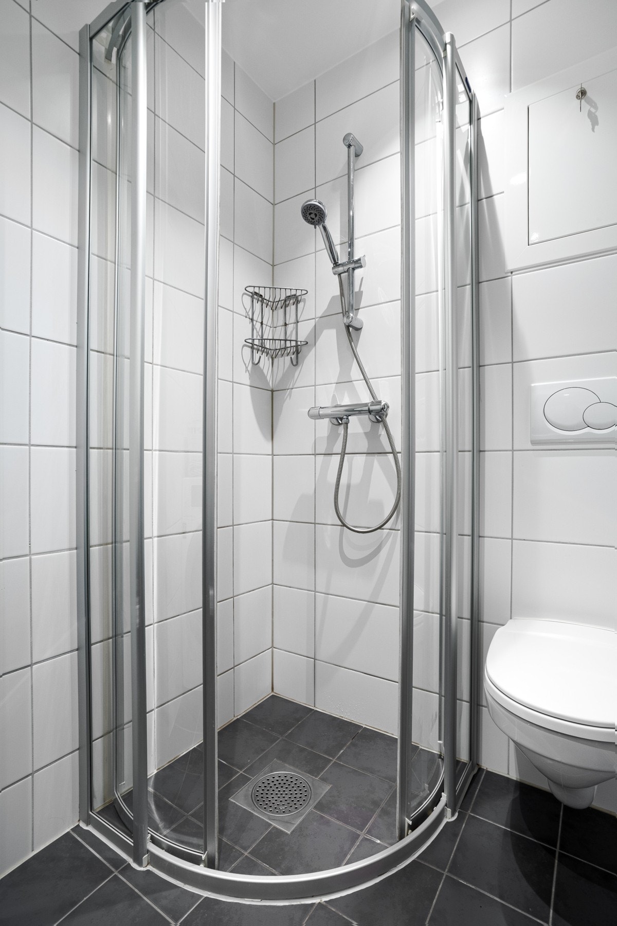 Praktisk dusjnisje. Galleribilde