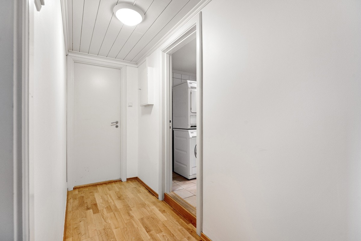 Gang ved vaskerom/bad i u.etg. Galleribilde