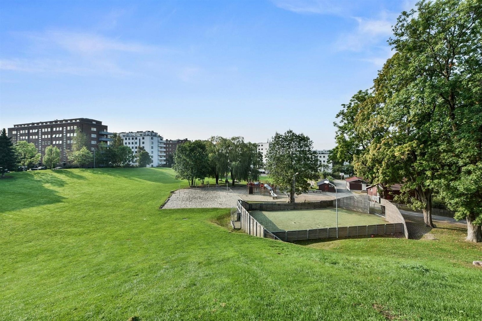 Kun en minutts gange til Marienlystparken. Galleribilde