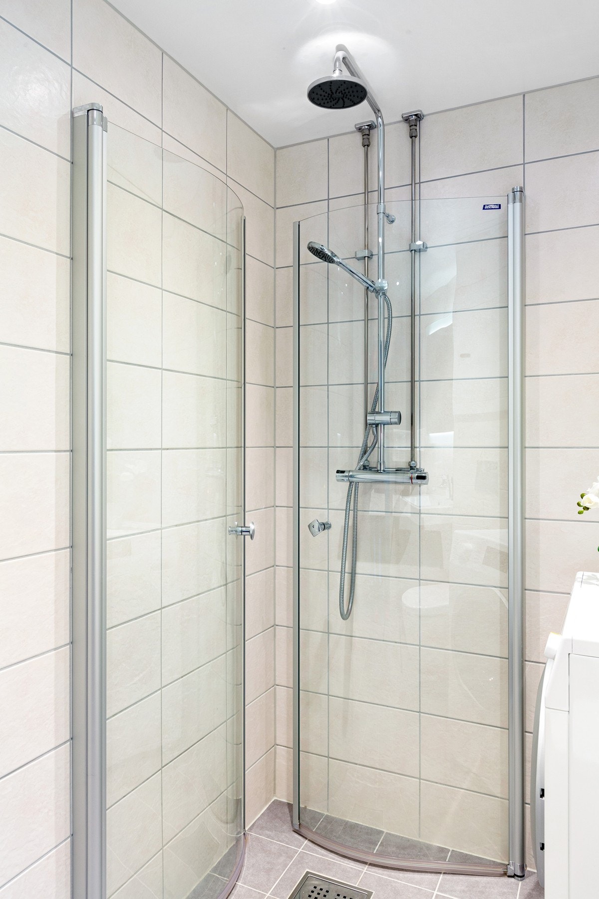 Badet ble rehabilitert i regi av borettslaget i 2018 og det foreligger ferdigattest på arbeidet. Galleribilde