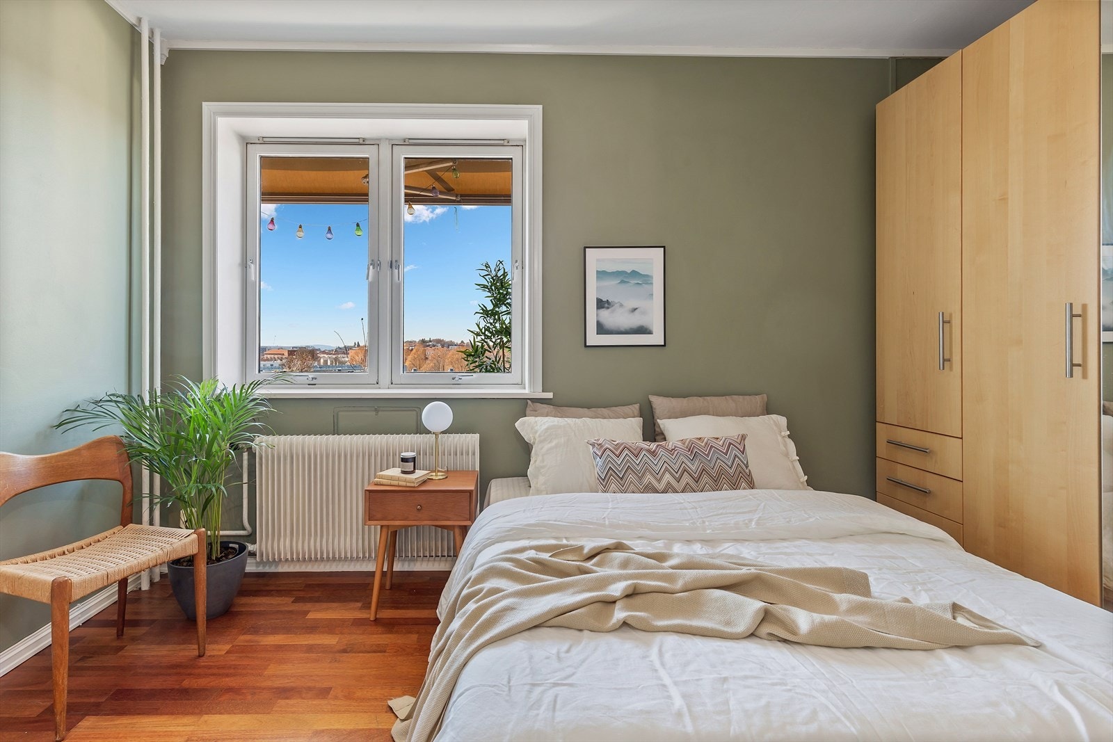 Leiligheten er oppvarmet med sentralvarme. Galleribilde