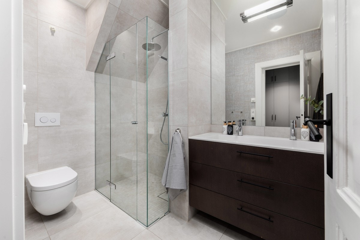 Bad/wc tilknyttet hovedsoverom Galleribilde