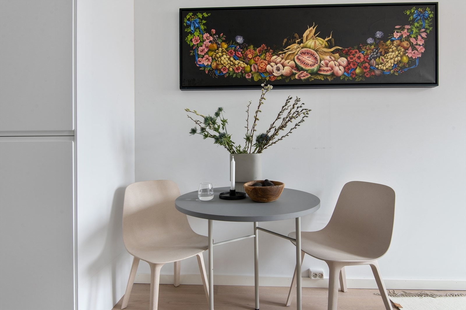 Koselig og naturlig spiseplass. Galleribilde