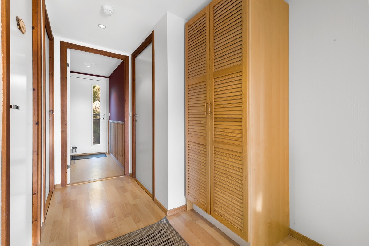 Mellomgang med garderobeplass Galleribilde