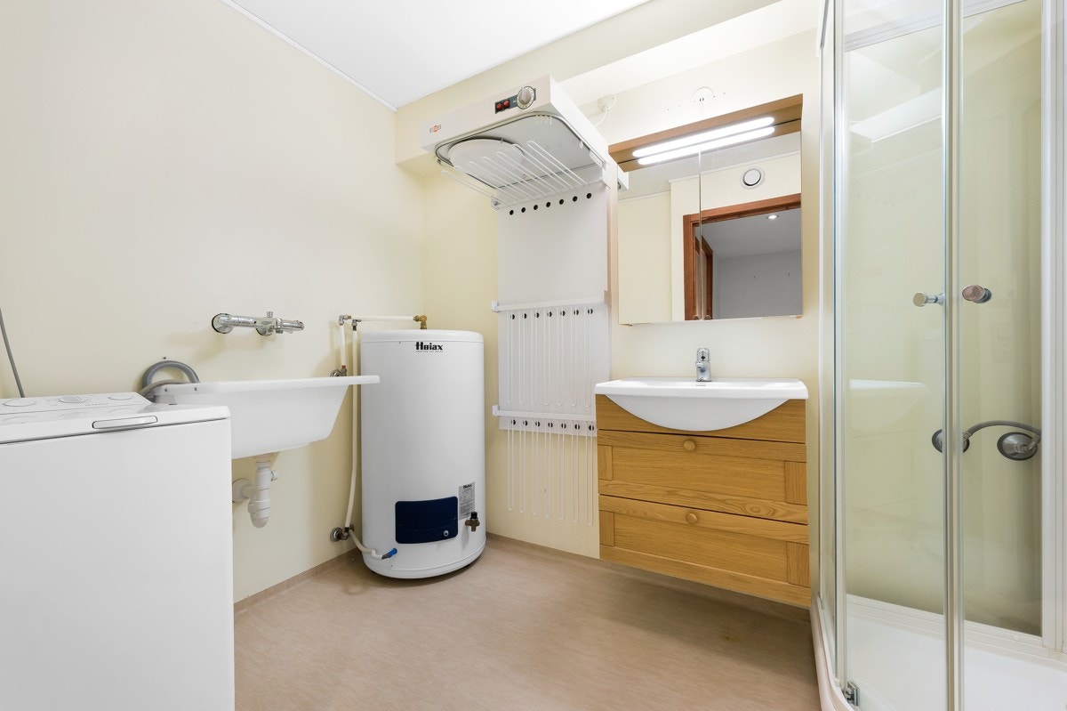 Bad/vaskerom har varme i gulv Galleribilde