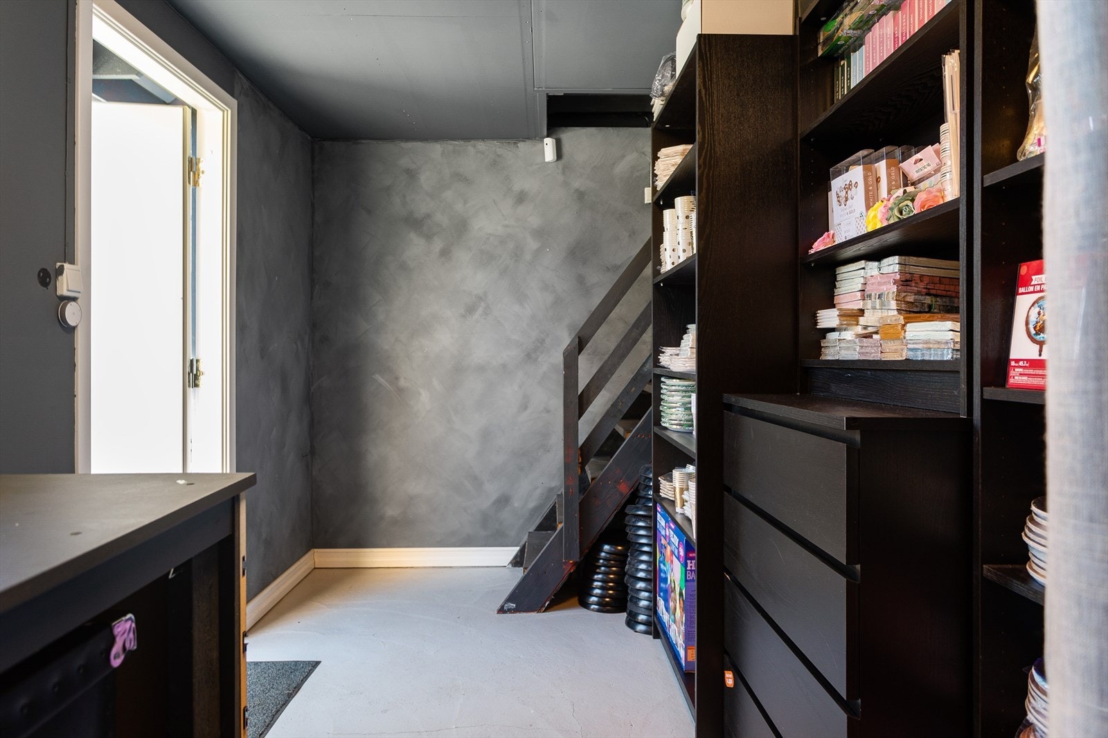 Nåværende har ikke hatt behov for å bruke parkeringsluke nummer 2, og denne delen ble i 2018 lukket og bygd om til et hobbyrom/verksted. Galleribilde