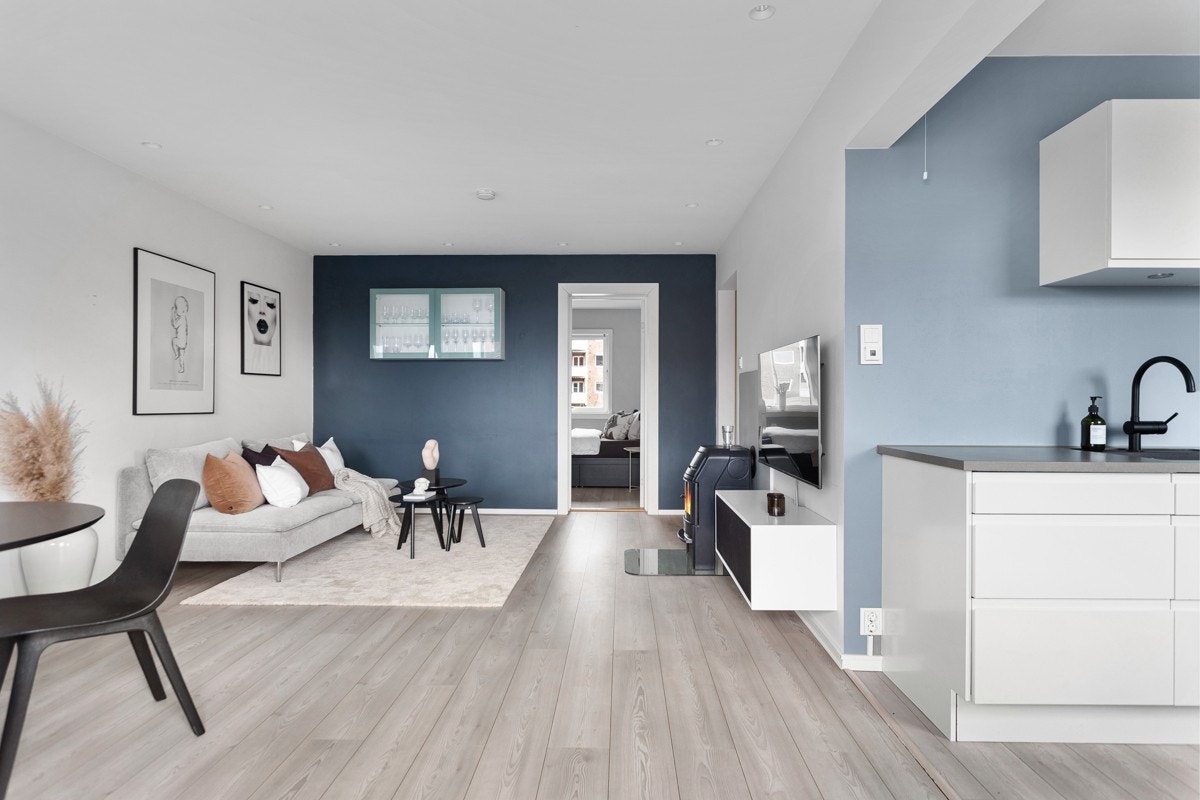 Størrelsen er perfekt for å muliggjøre store og sosiale soner med plass til mange gjester. Galleribilde