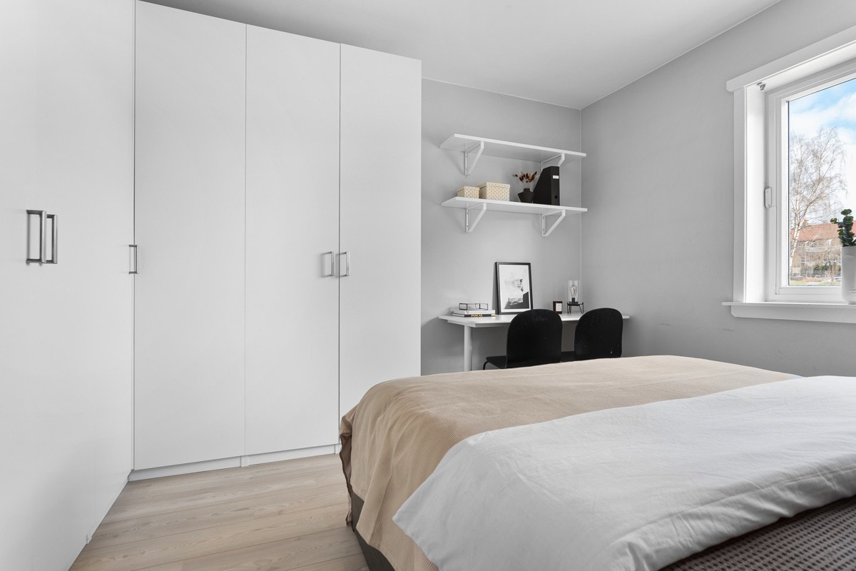 For at man skal ha et ryddig soverom er garderobeløsning viktig. Galleribilde