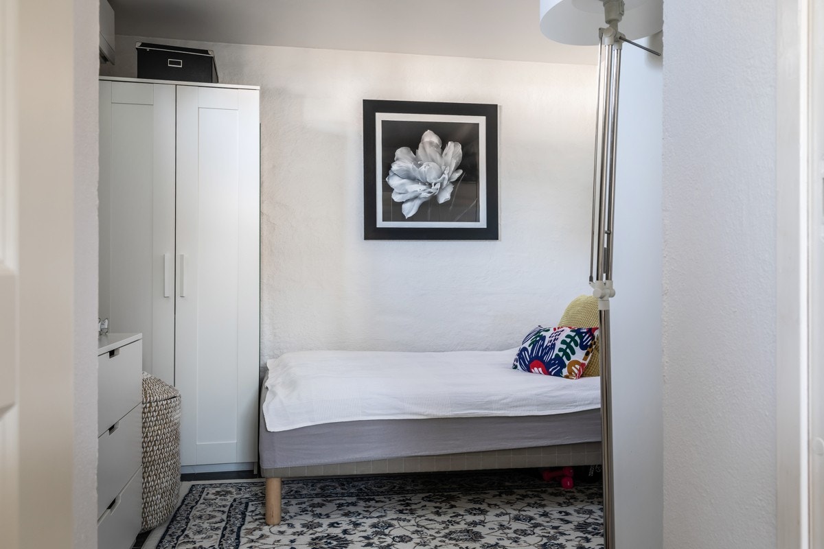 Bod i kjeller (innredet som soverom). Galleribilde