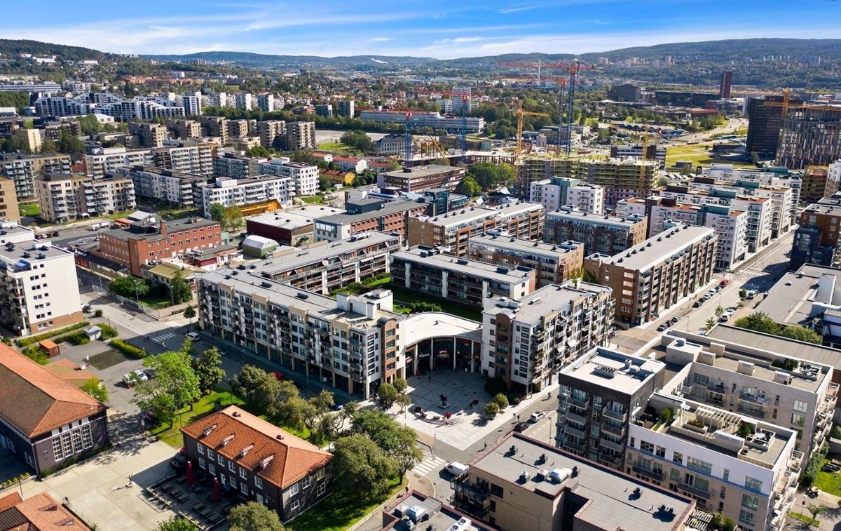 Fra leiligheten er det kort gangavstand til Løren Torg og til T-bane stajsjon Galleribilde