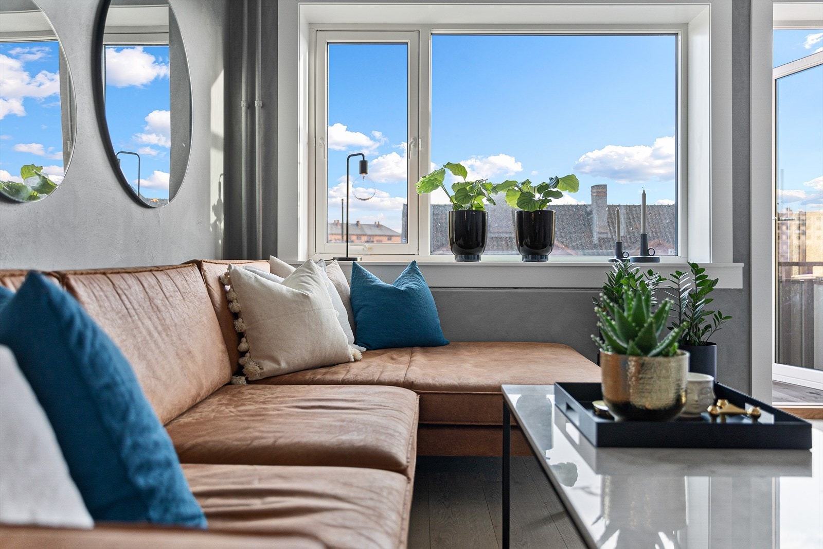 Vinduer og balkongdør er fra 2012 Galleribilde